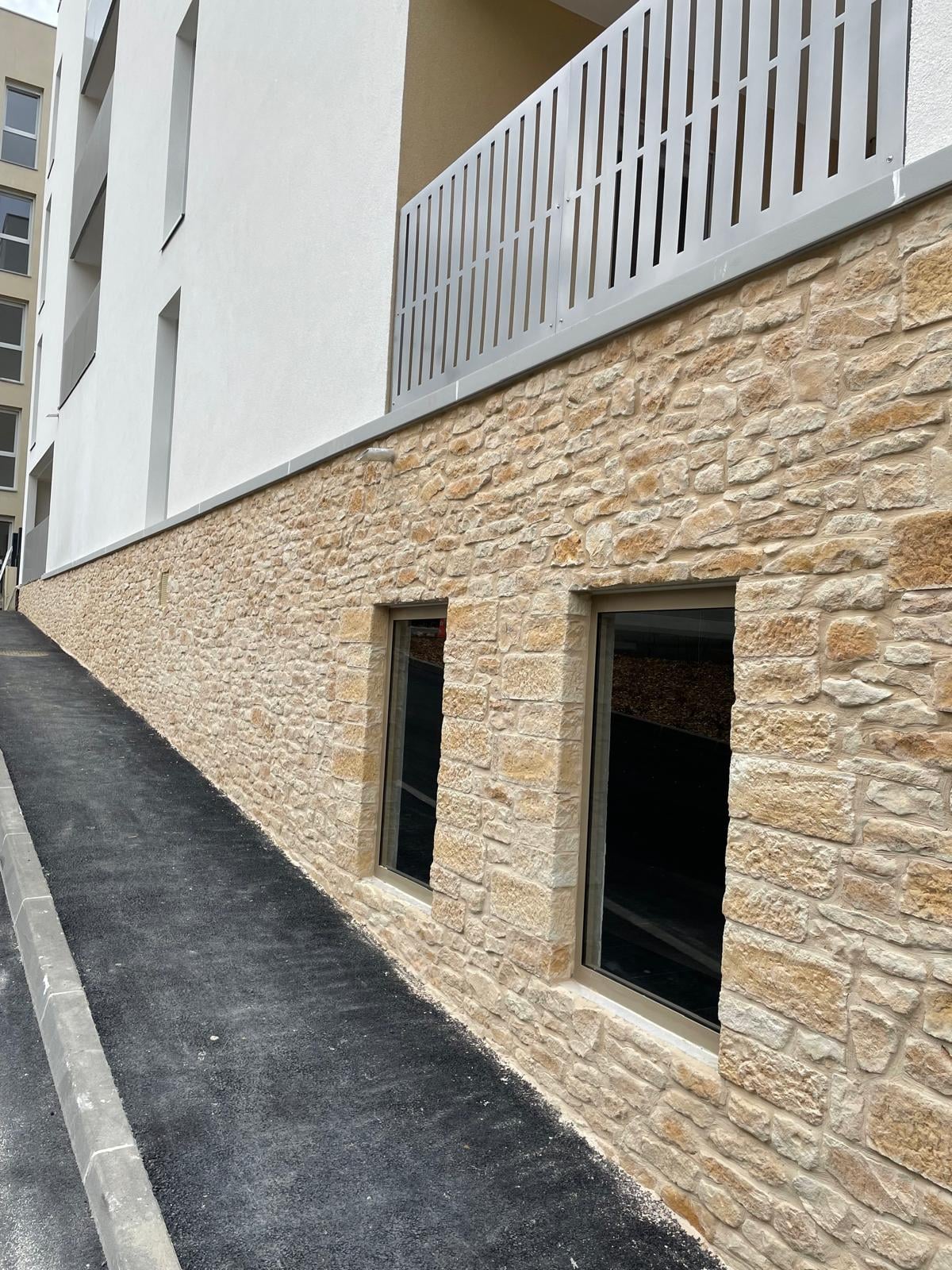 Salle de bain moderne design contemporain