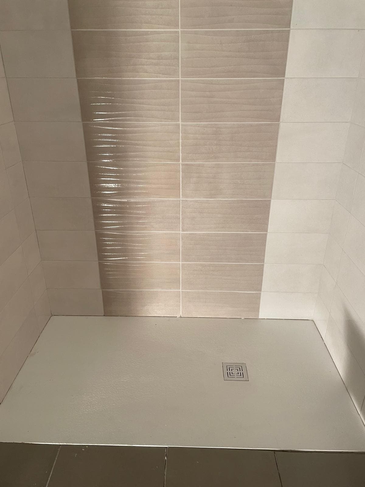 Carrelage salle de bain de qualité à Mâcon